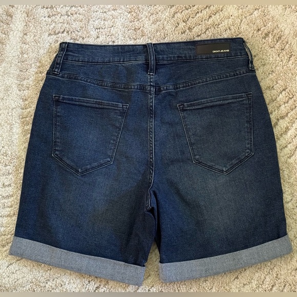 DKNY women’s mid-rise cuffed Bermuda denim shorts - Picture 3 of 4